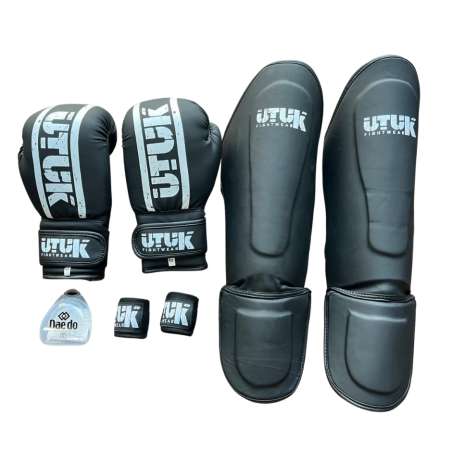 Pacote de Equipamento Infantil de Muay Thai Utuk (Preto e Branco)