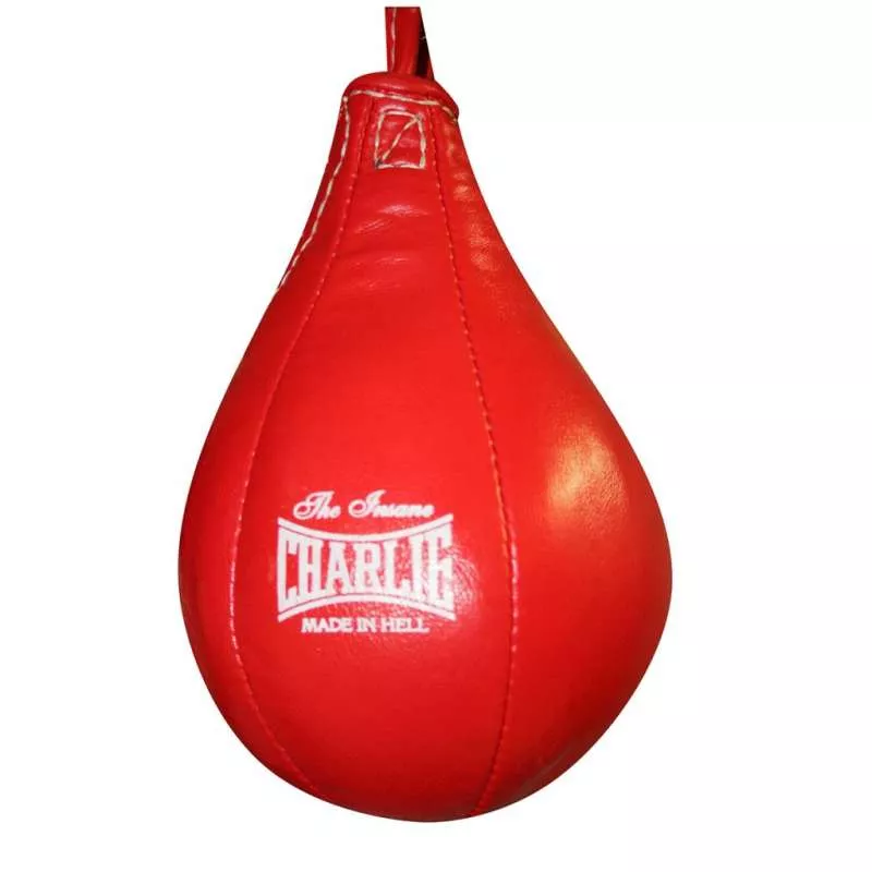 Punching Charlie vermelho