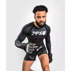 MMA Venum rashguard okinawa 3.0 (preto/vermelha)2