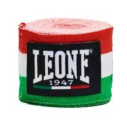 La mano del pugile Leone avvolge il tricolore 3